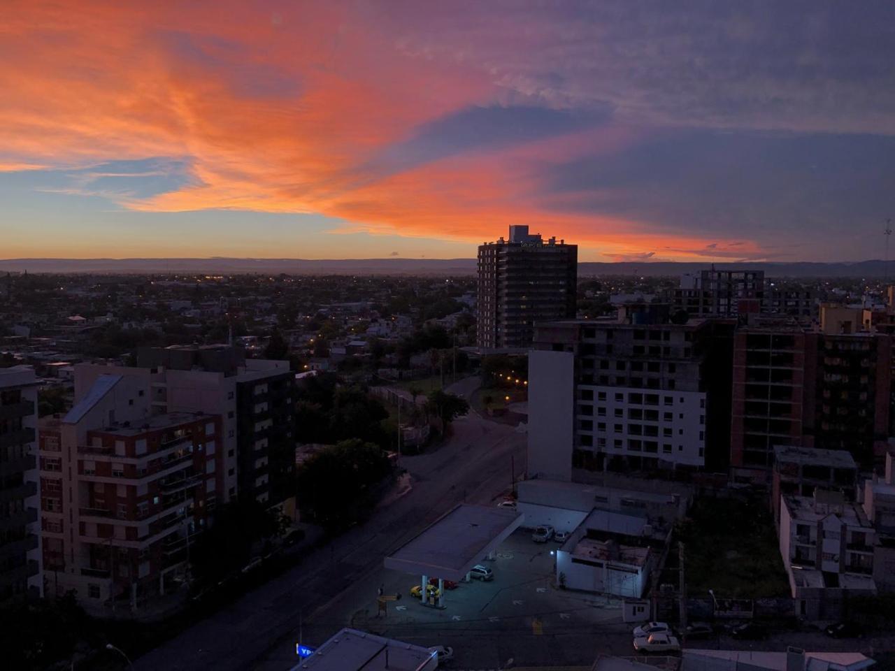 Aloha Gueemes Premium, 2 Dorm Con Vista A Sierras Apartment Cordoba